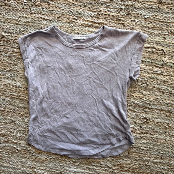 BE COOL Tops - BE COOL Light Gray Women’s Short Sleeve Top Size Small